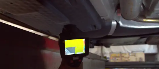 Afluisterapparatuur in een auto vinden